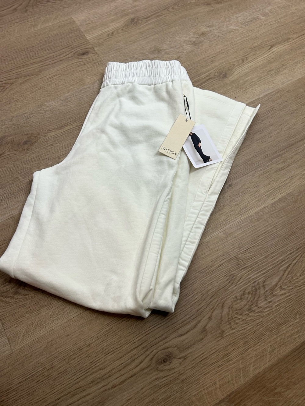 NWT Nation LA 100% Cotton Abagail Split Hem Pull on Sweatpants in Porcelain